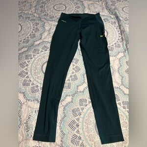 Women’s Les Mills Reebok Green Athletic Leggings Size Small